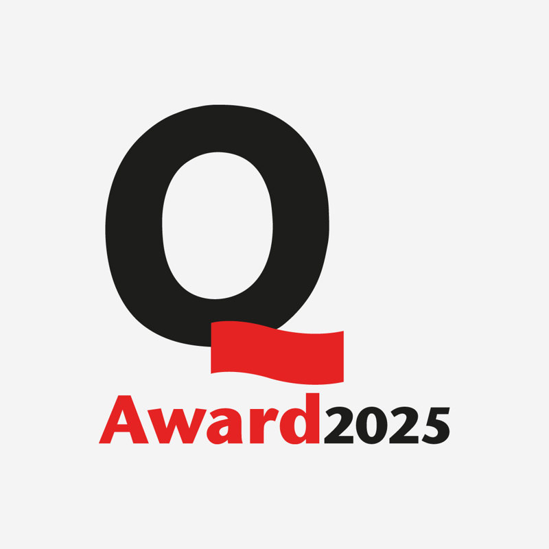 Q Award Grey Background