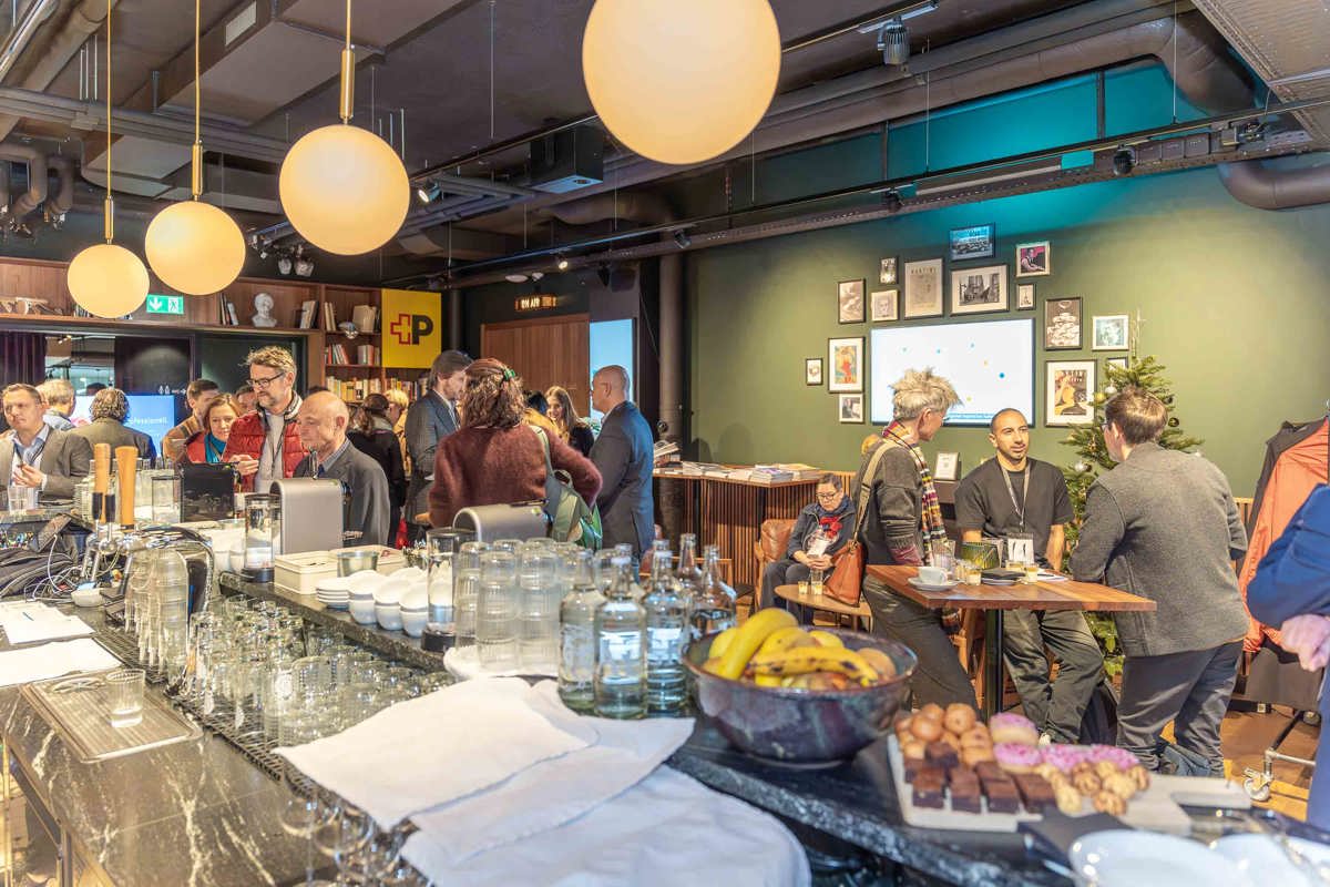 Fachmedien (18 Von 159)